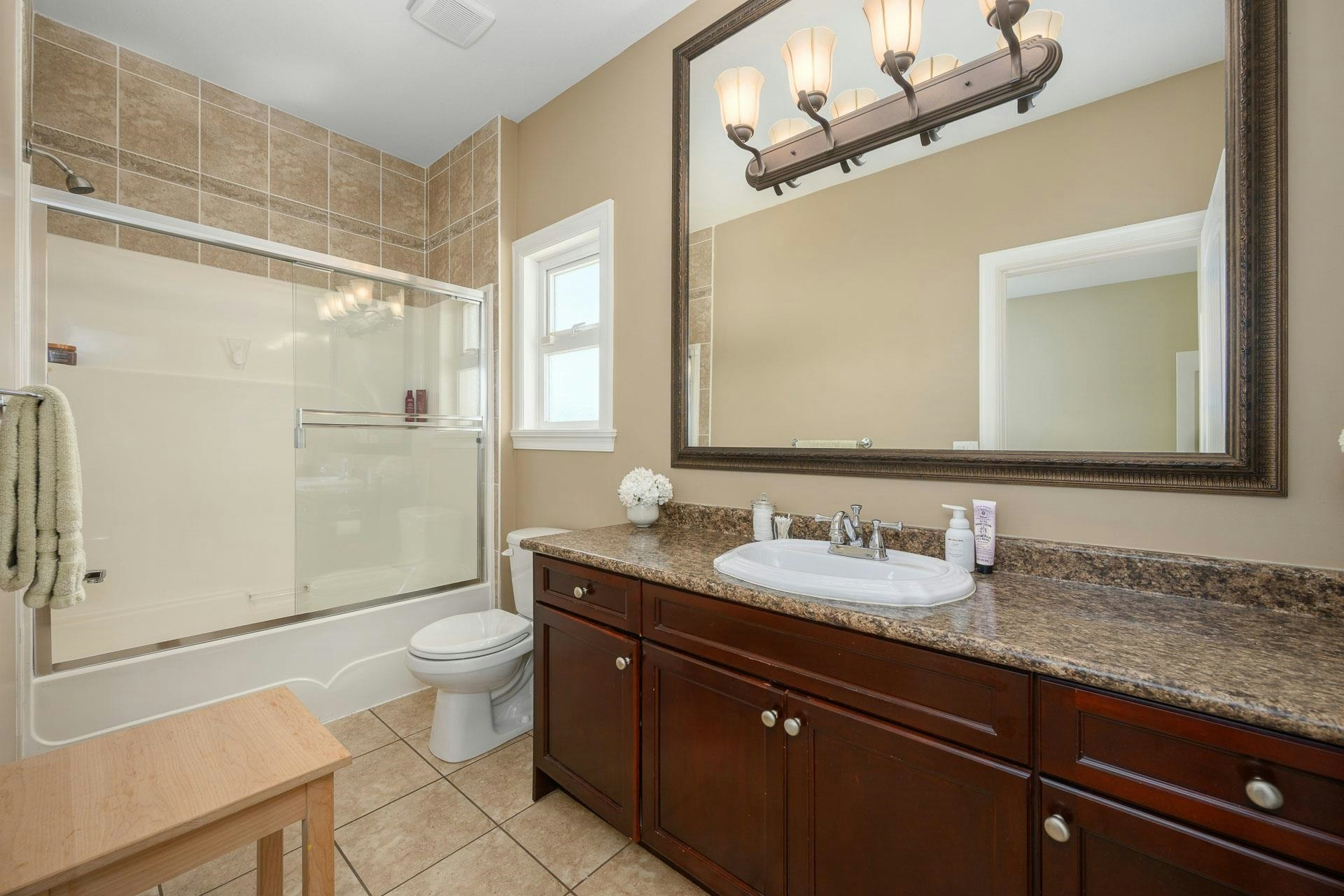 825 Robinson Street, Coquitlam, BC, V3J 4G4 - 16