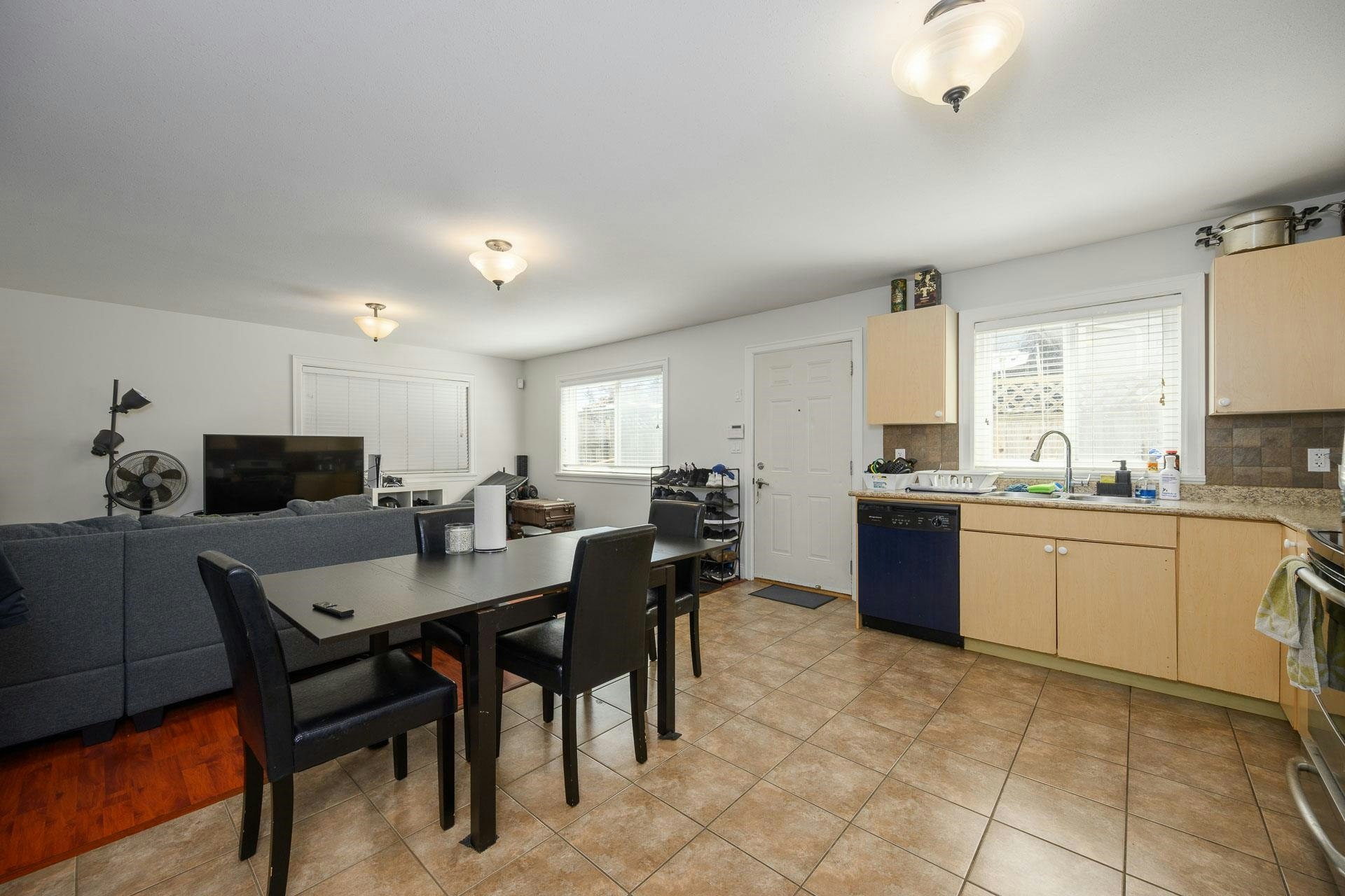 825 Robinson Street, Coquitlam, BC, V3J 4G4 - 31