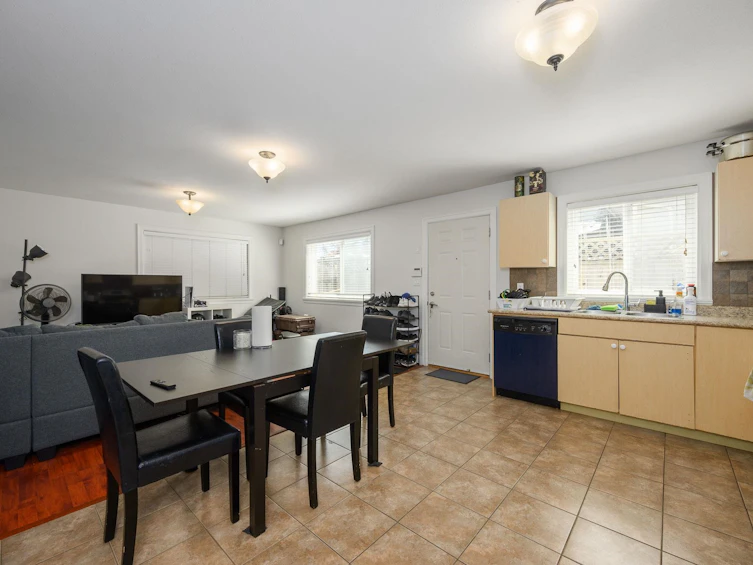 825 Robinson Street, Coquitlam, BC, V3J 4G4 - 31