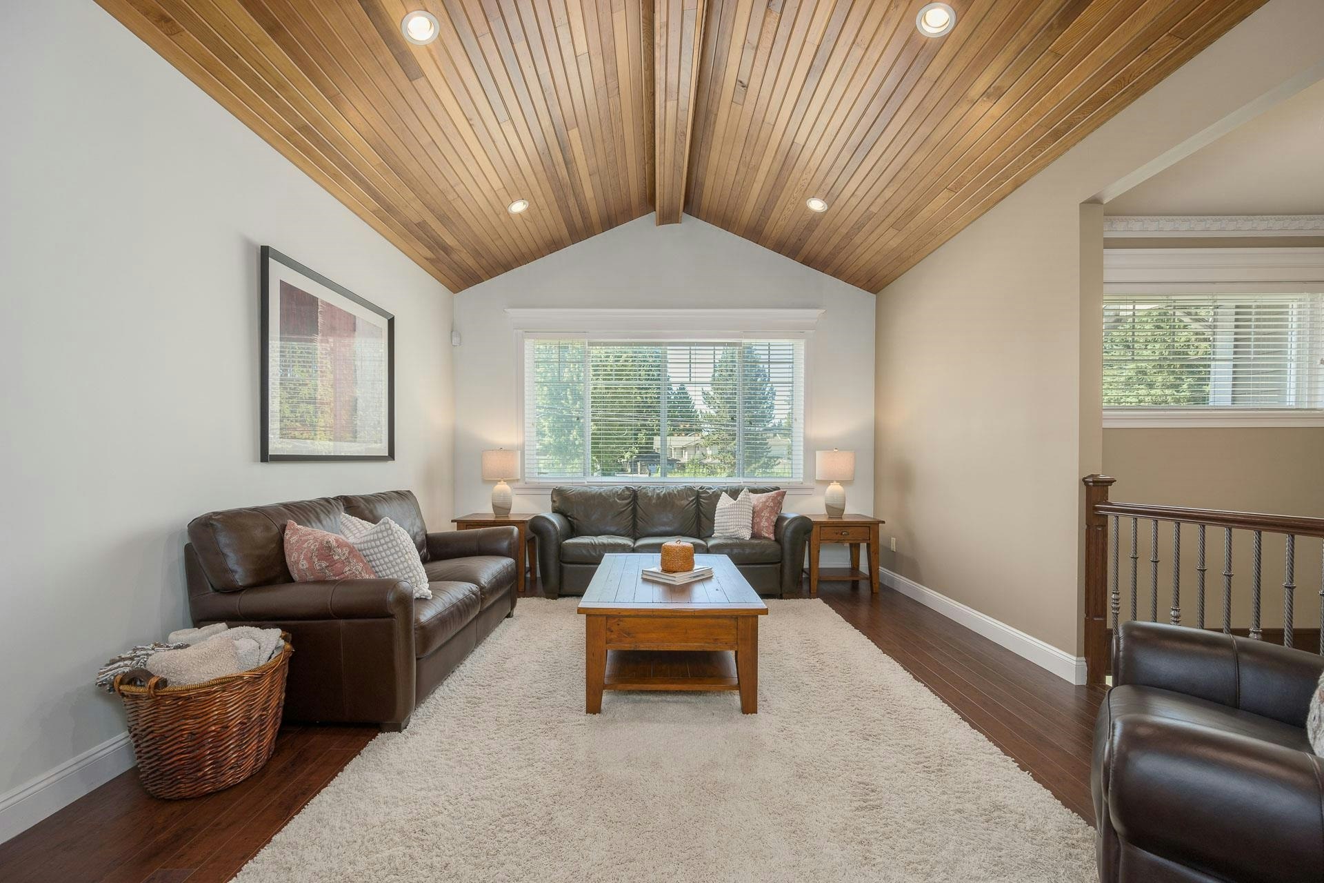 825 Robinson Street - 2