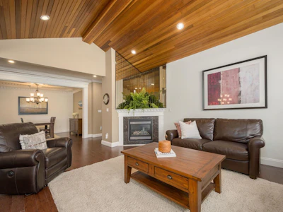 825 Robinson Street - 3