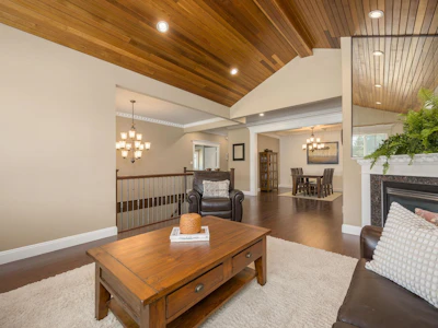 825 Robinson Street - 4