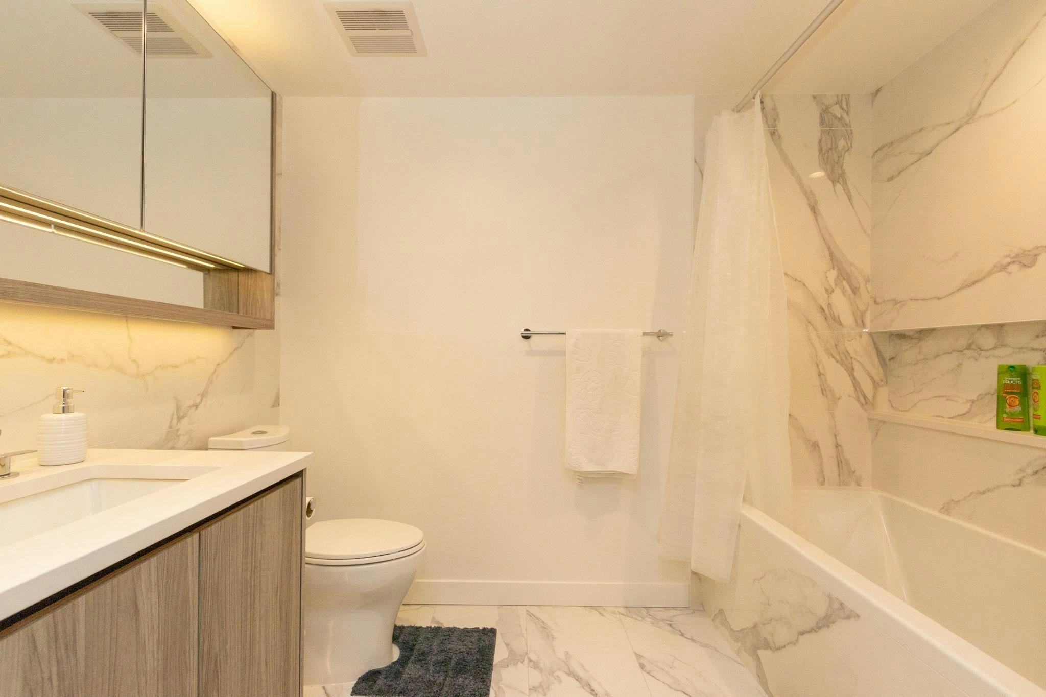 1103-13778 100 Avenue, Surrey, BC, V3T 0V3 - 7