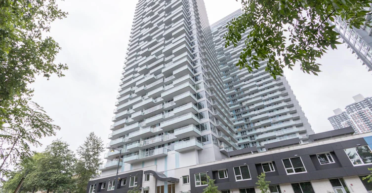 1103-13778 100 Avenue, Surrey, BC, V3T 0V3