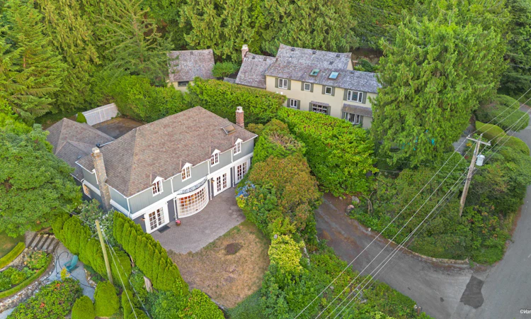 5384 Kew Cliff Road