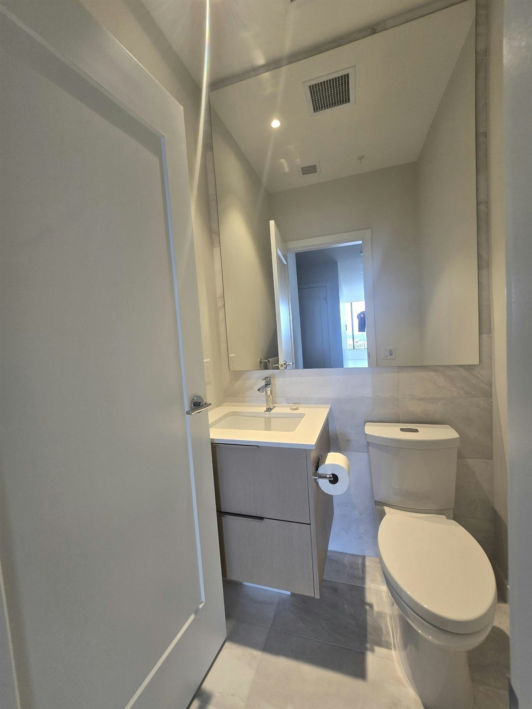 2202-128 W 15th Street, North Vancouver, BC, V7M 1R5 - 29