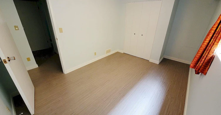 52xx Hoy Street, Vancouver, BC, V5R 4P1 - 2