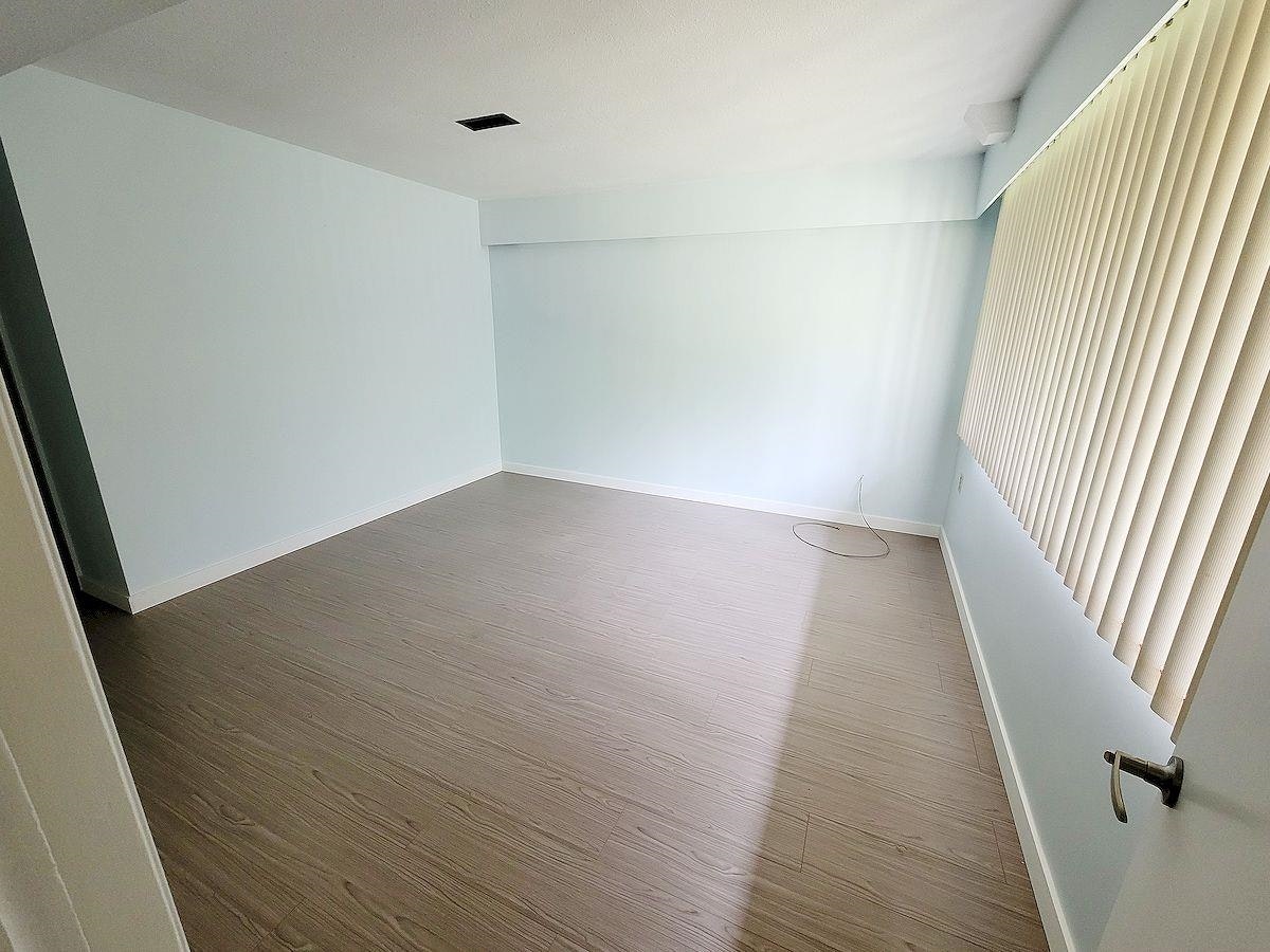 52xx Hoy Street, Vancouver, BC, V5R 4P1