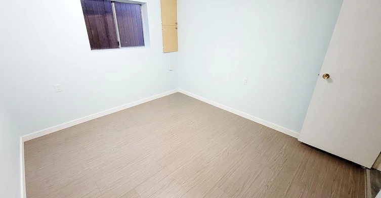 52xx Hoy Street, Vancouver, BC, V5R 4P1 - 4