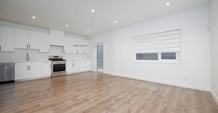 1XX Dowding Road, Port Moody, BC, V3H 2Z7 - 3