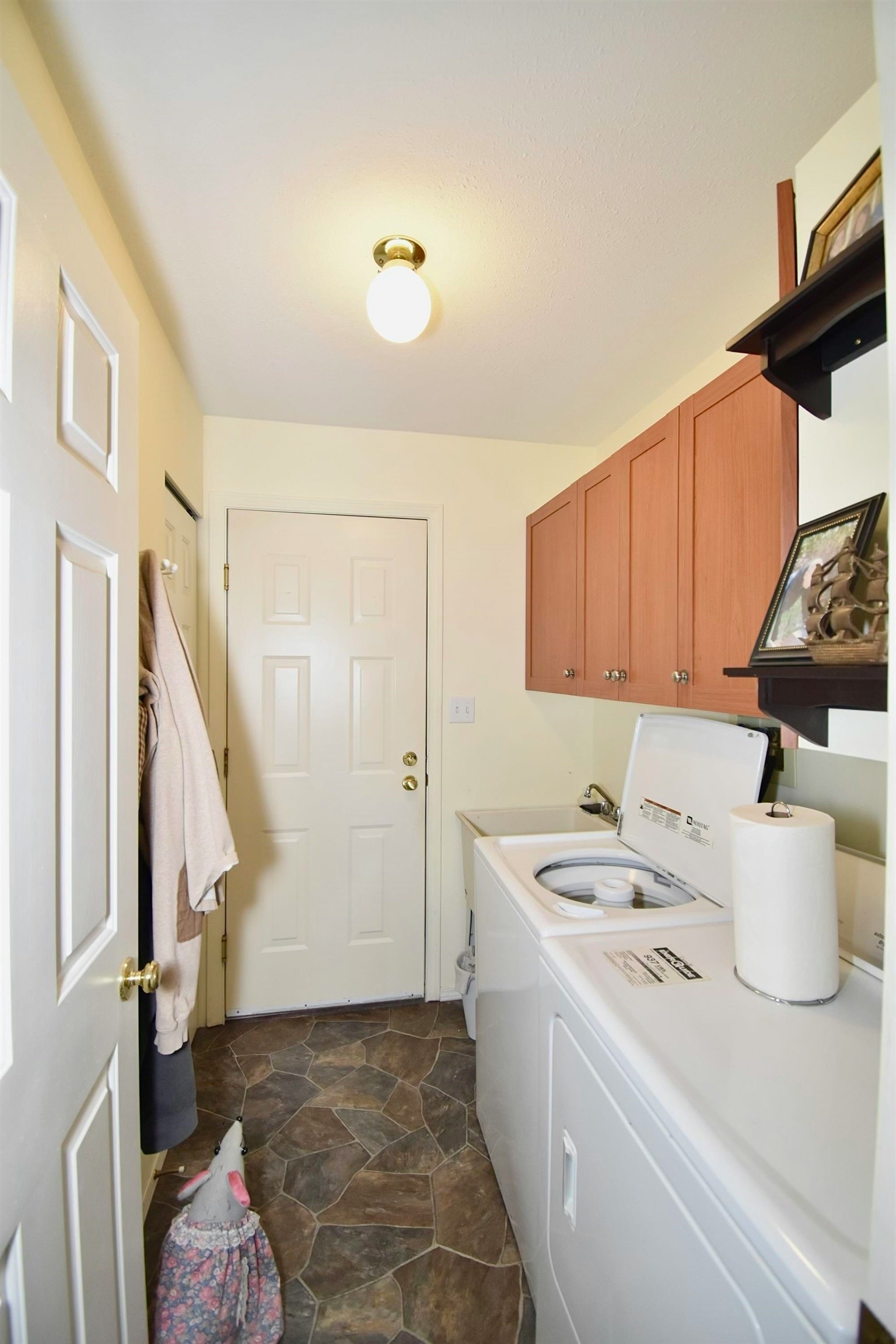 1572 Larchberry Way, Gibsons, BC, V0N 1V5 - 23