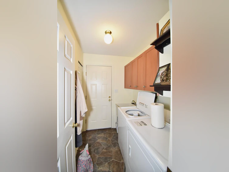 1572 Larchberry Way, Gibsons, BC, V0N 1V5 - 23