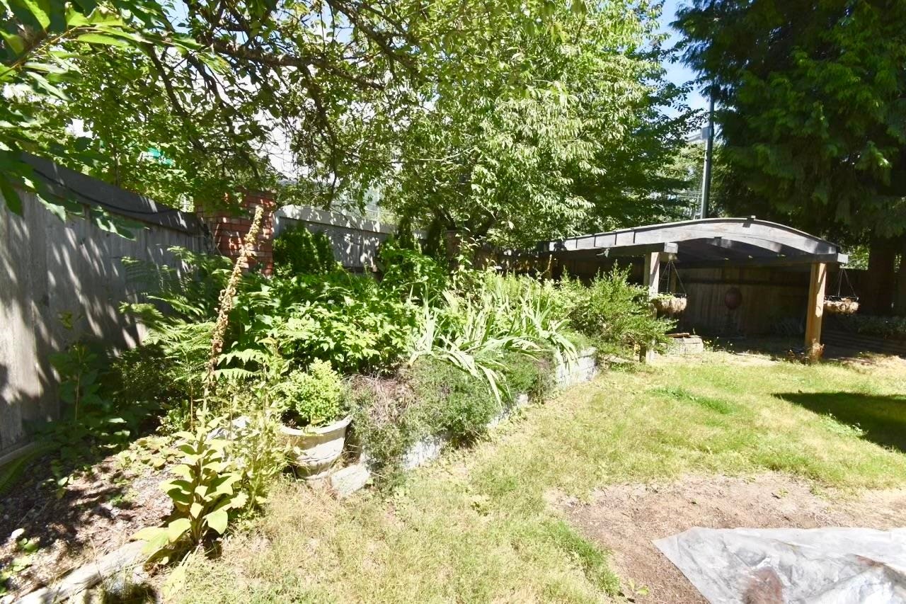 1572 Larchberry Way, Gibsons, BC, V0N 1V5 - 26