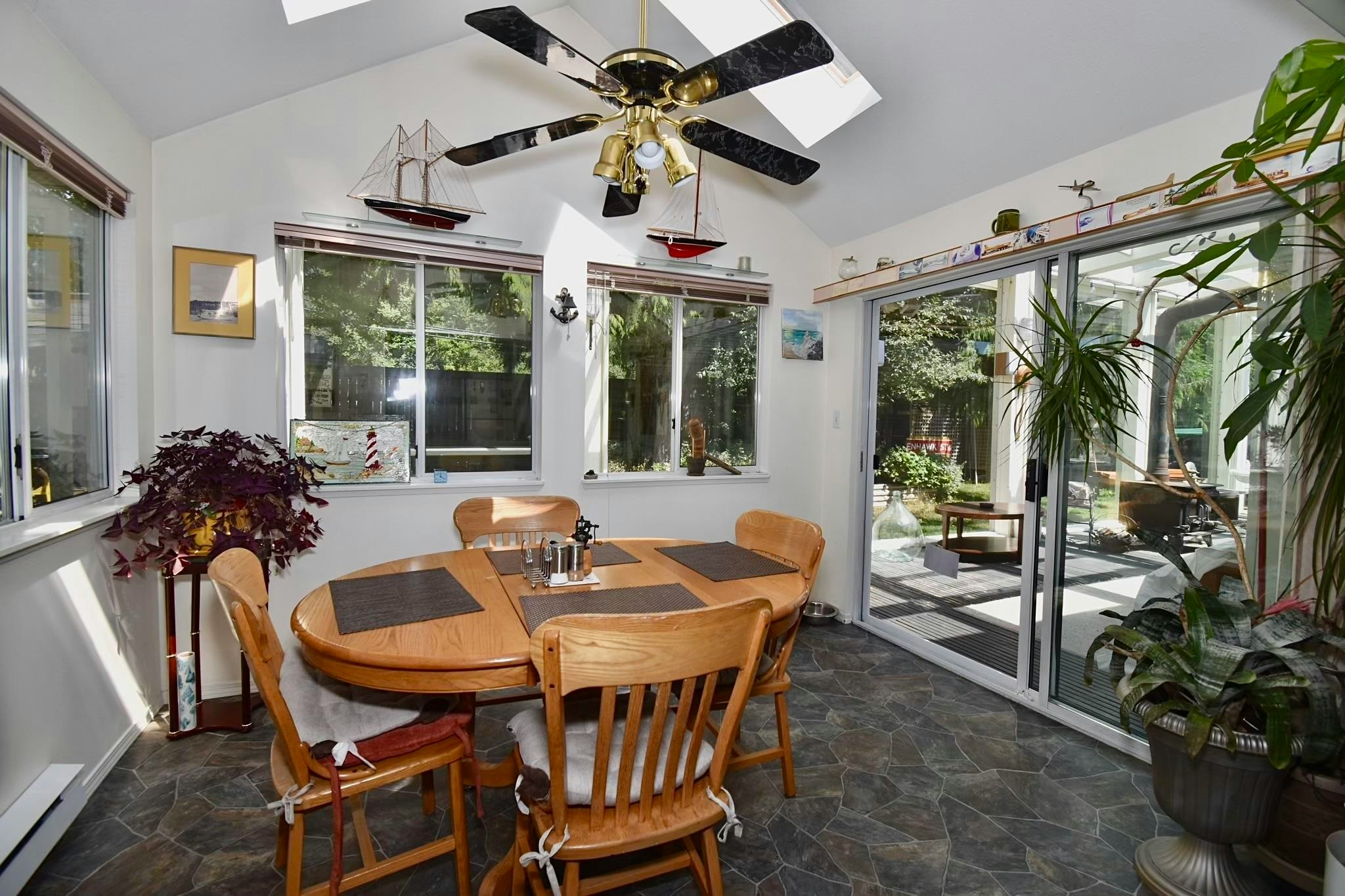 1572 Larchberry Way, Gibsons, BC, V0N 1V5 - 13