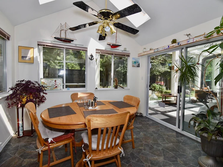 1572 Larchberry Way, Gibsons, BC, V0N 1V5 - 13
