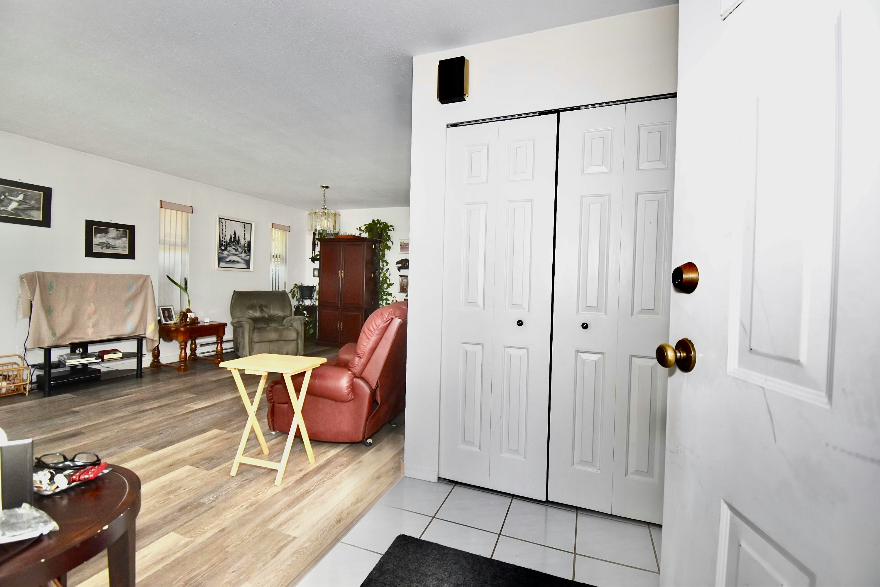 1572 Larchberry Way - 5
