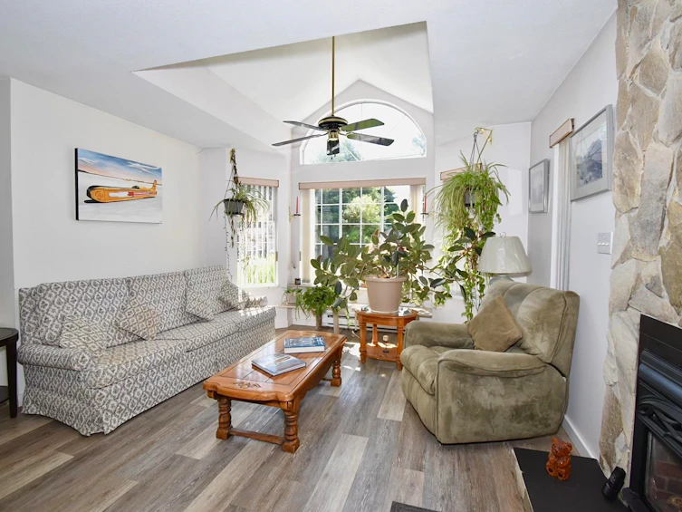 1572 Larchberry Way, Gibsons, BC, V0N 1V5 - 8