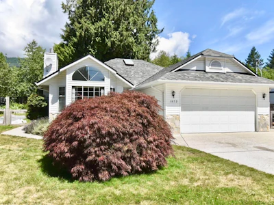 1572 Larchberry Way - 2