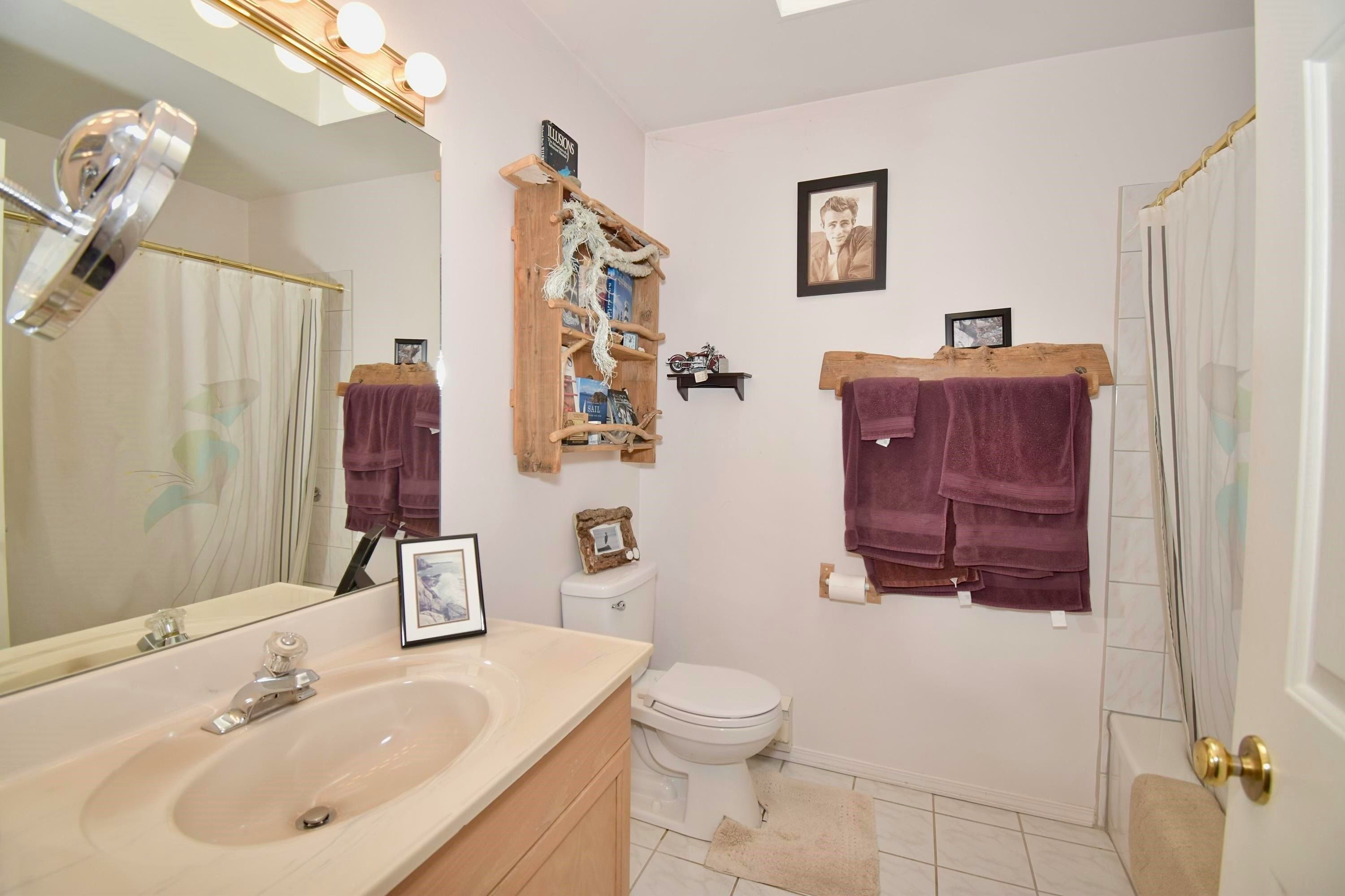 1572 Larchberry Way, Gibsons, BC, V0N 1V5 - 21