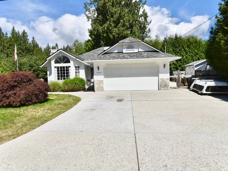1572 Larchberry Way, Gibsons, BC, V0N 1V5 - 31