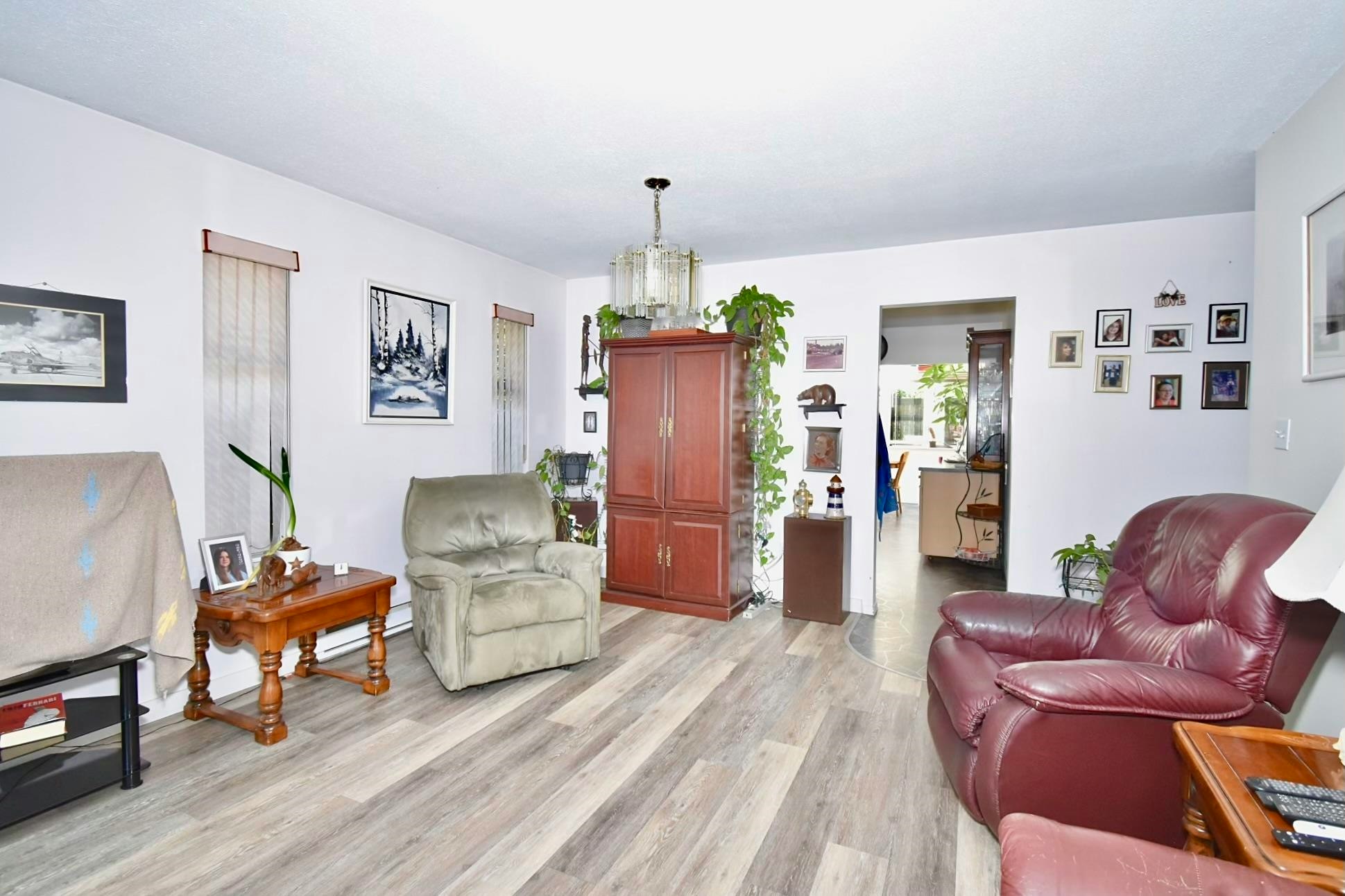 1572 Larchberry Way, Gibsons, BC, V0N 1V5 - 9