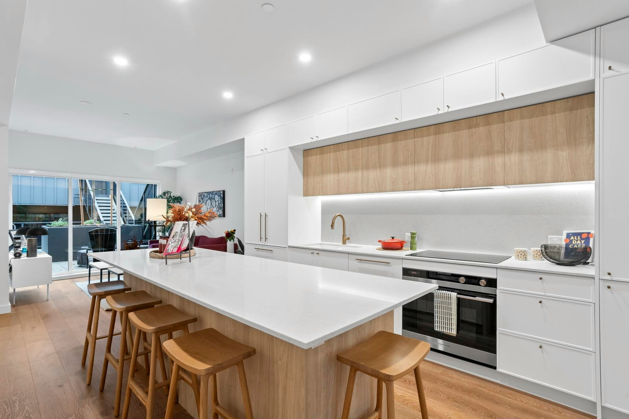 136-602 E 2nd Street, North Vancouver, BC, V7L 1E3