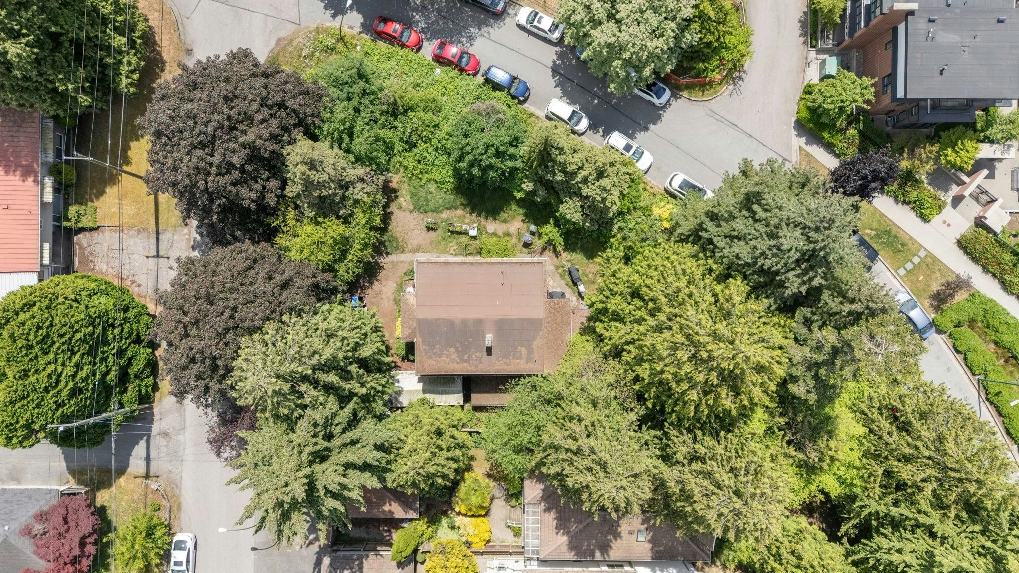 7957 Columbia Street, Vancouver, BC, V5X 2Z3 - 2