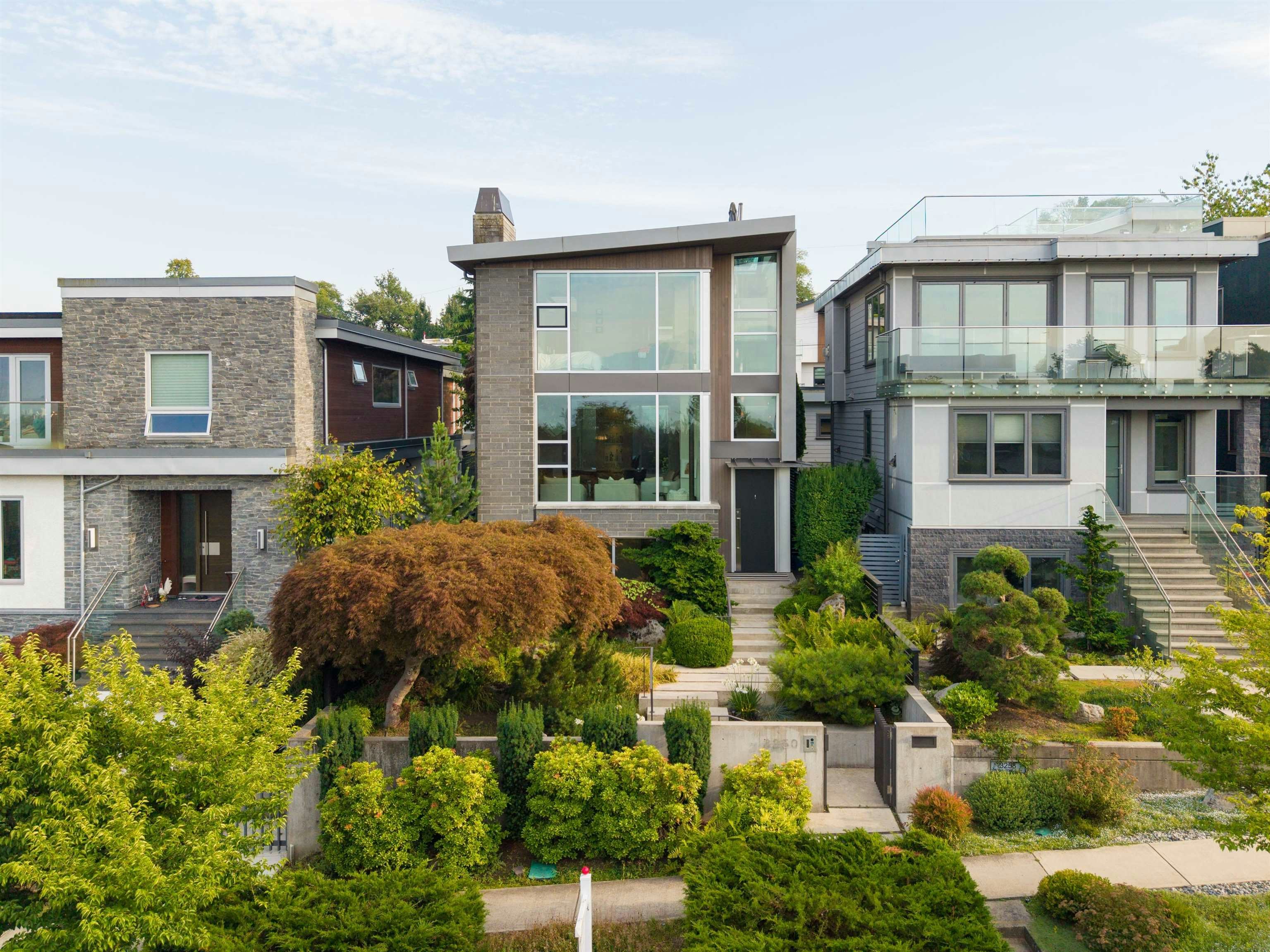 3250 W 20th Avenue, Vancouver, BC, V6L 1H9