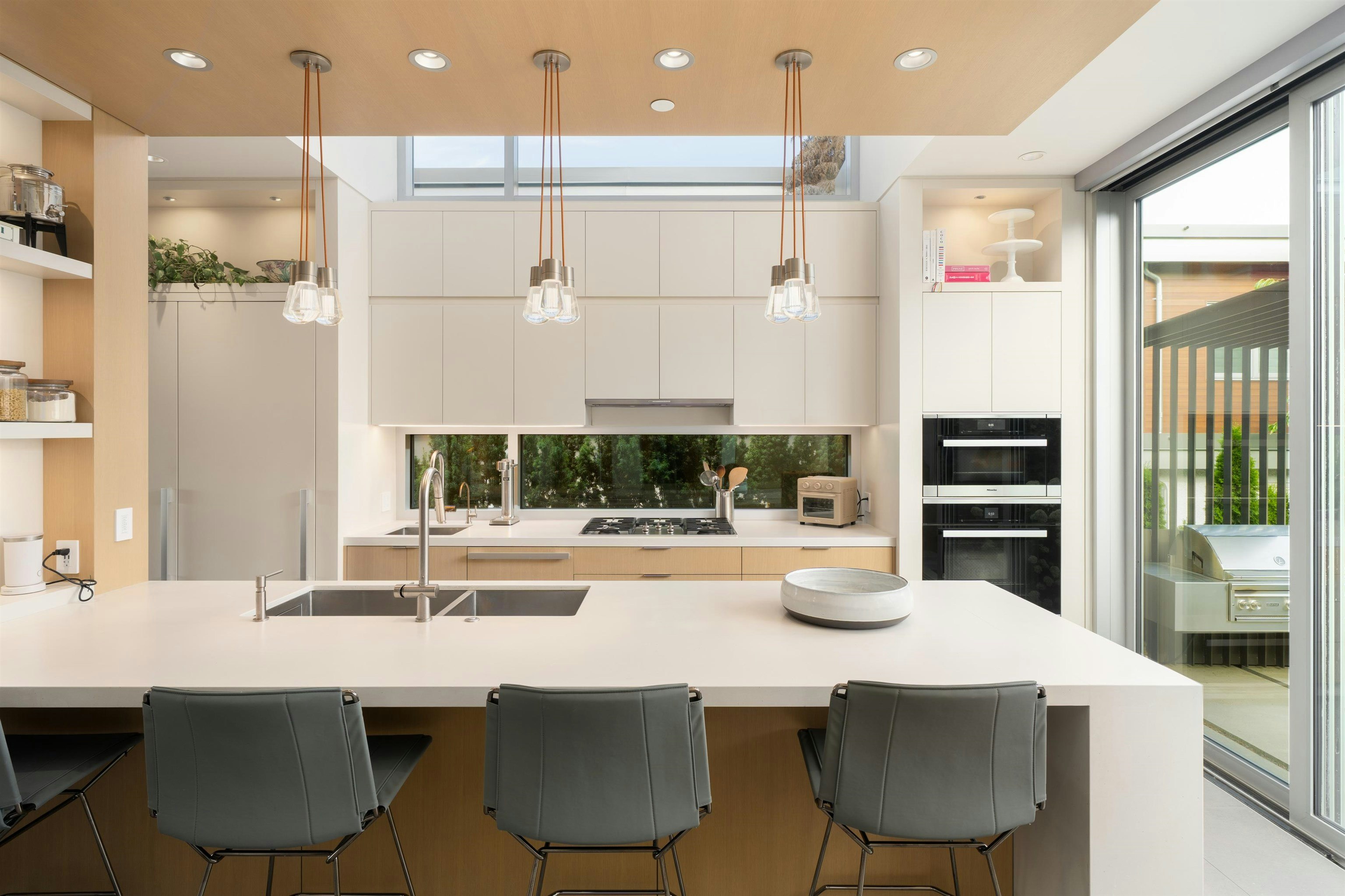 3250 W 20th Avenue, Vancouver, BC, V6L 1H9 - 14
