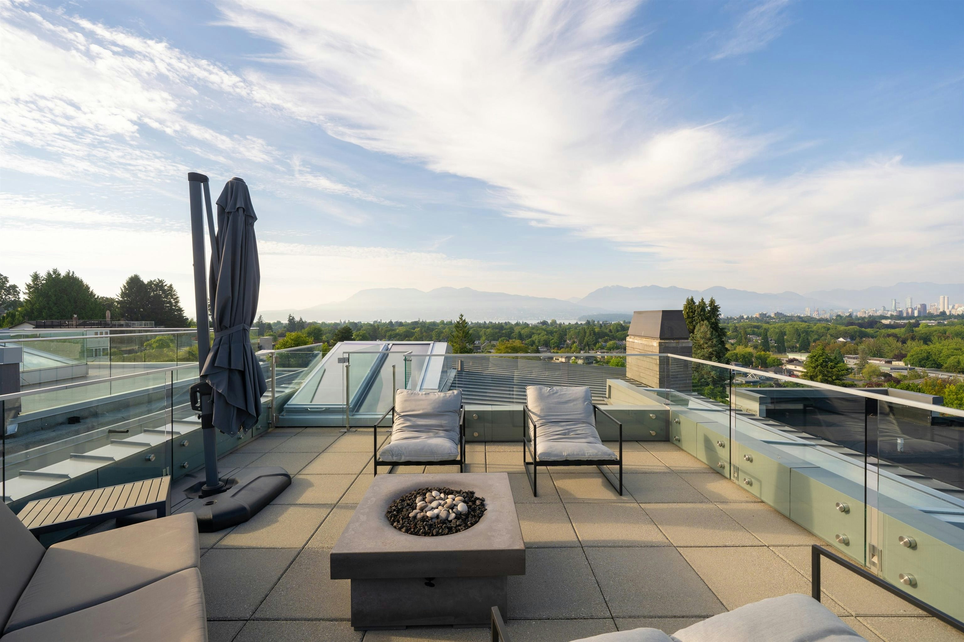 3250 W 20th Avenue, Vancouver, BC, V6L 1H9 - 24