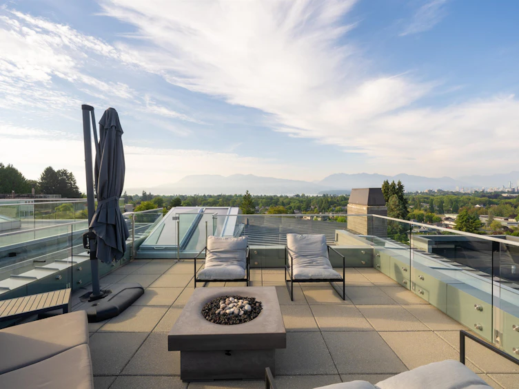 3250 W 20th Avenue, Vancouver, BC, V6L 1H9 - 24