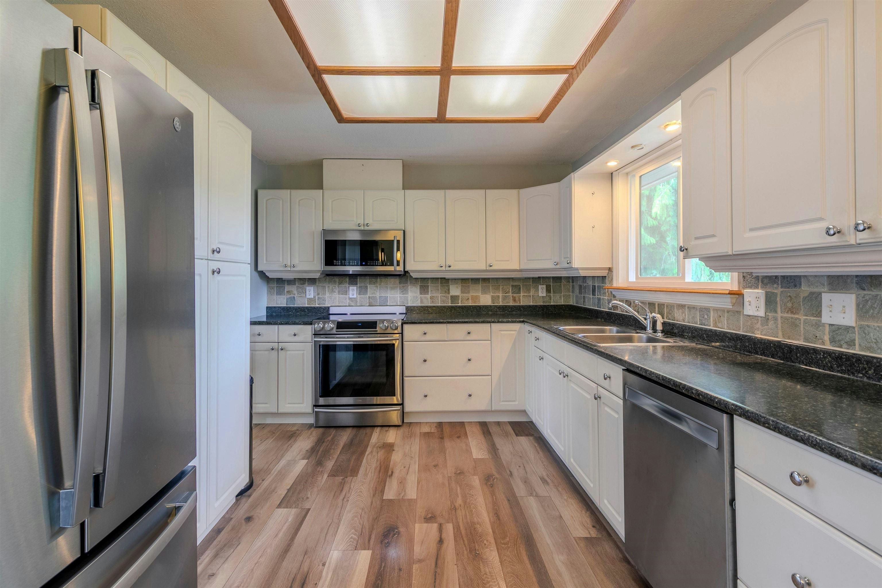 35073 Ewert Avenue, Mission, BC, V2V 6S7 - 9