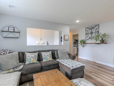 35073 Ewert Avenue - 5