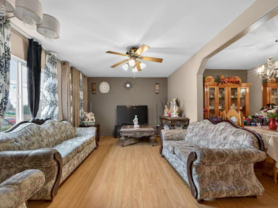 7576 140 Street - 3