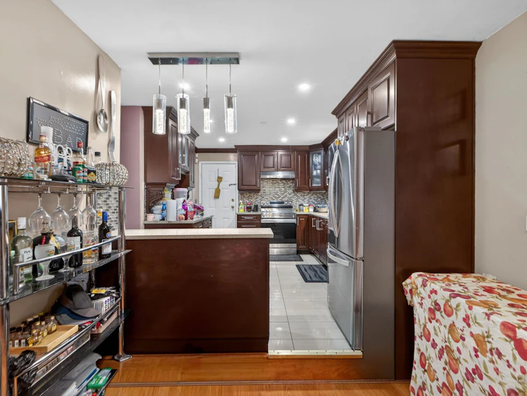 7576 140 Street, Surrey, BC, V3W 5J8 - 10