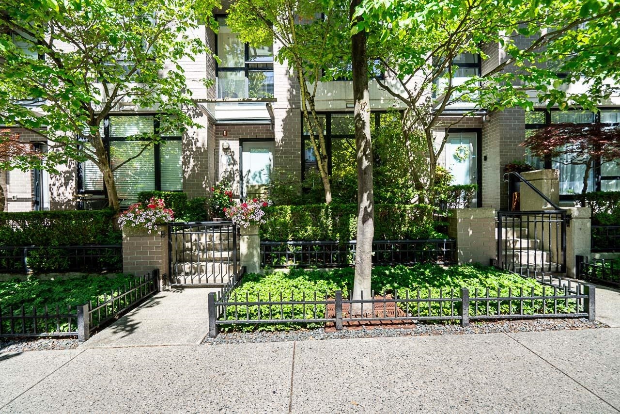 1261 Richards Street, Vancouver, BC, V6B 3G3