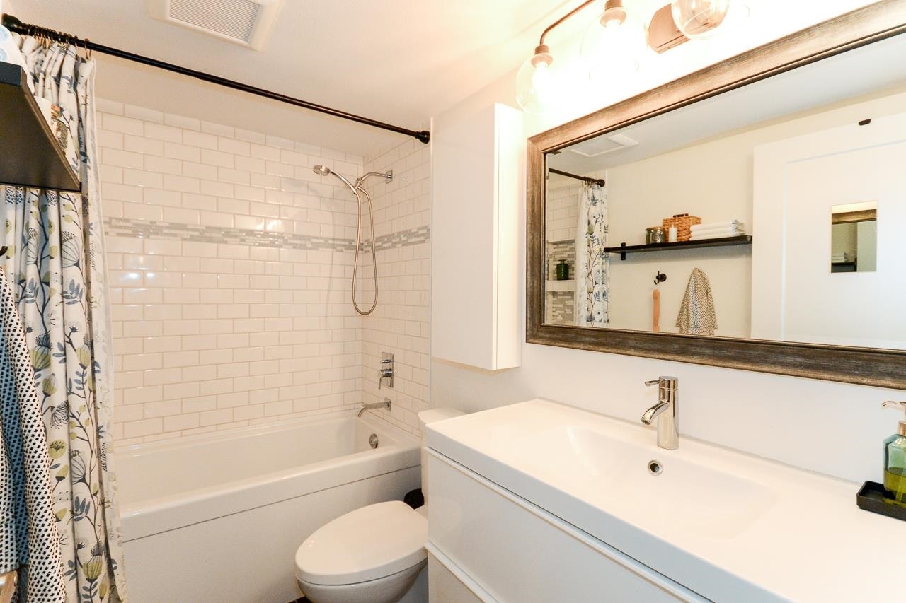104-12639 No. 2 Road, Richmond, BC, V7E 6N6 - 9