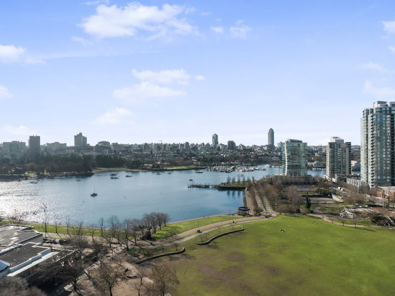 18A - 199 Drake Street, Vancouver BC V6Z 2T9