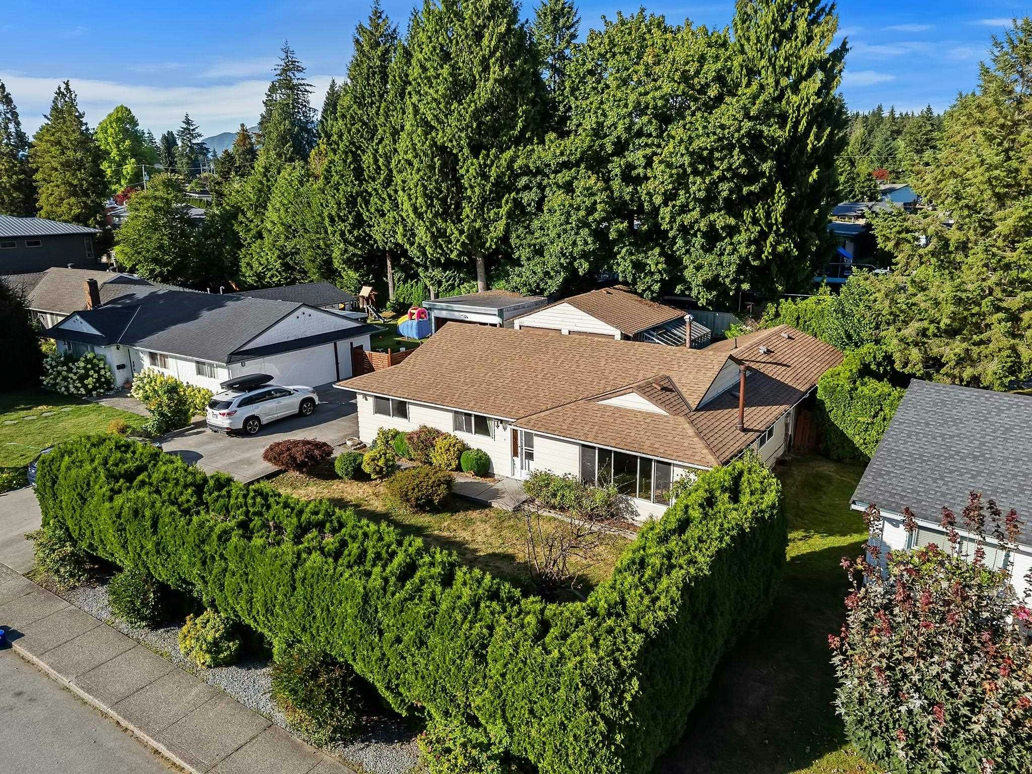 667 Cypress Street, Coquitlam, BC, V3J 6L3 - 39