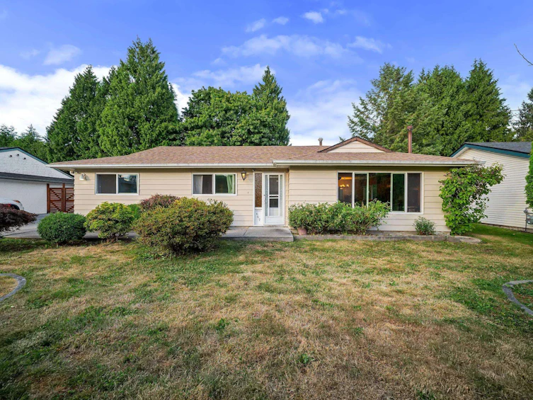 667 Cypress Street, Coquitlam, BC, V3J 6L3