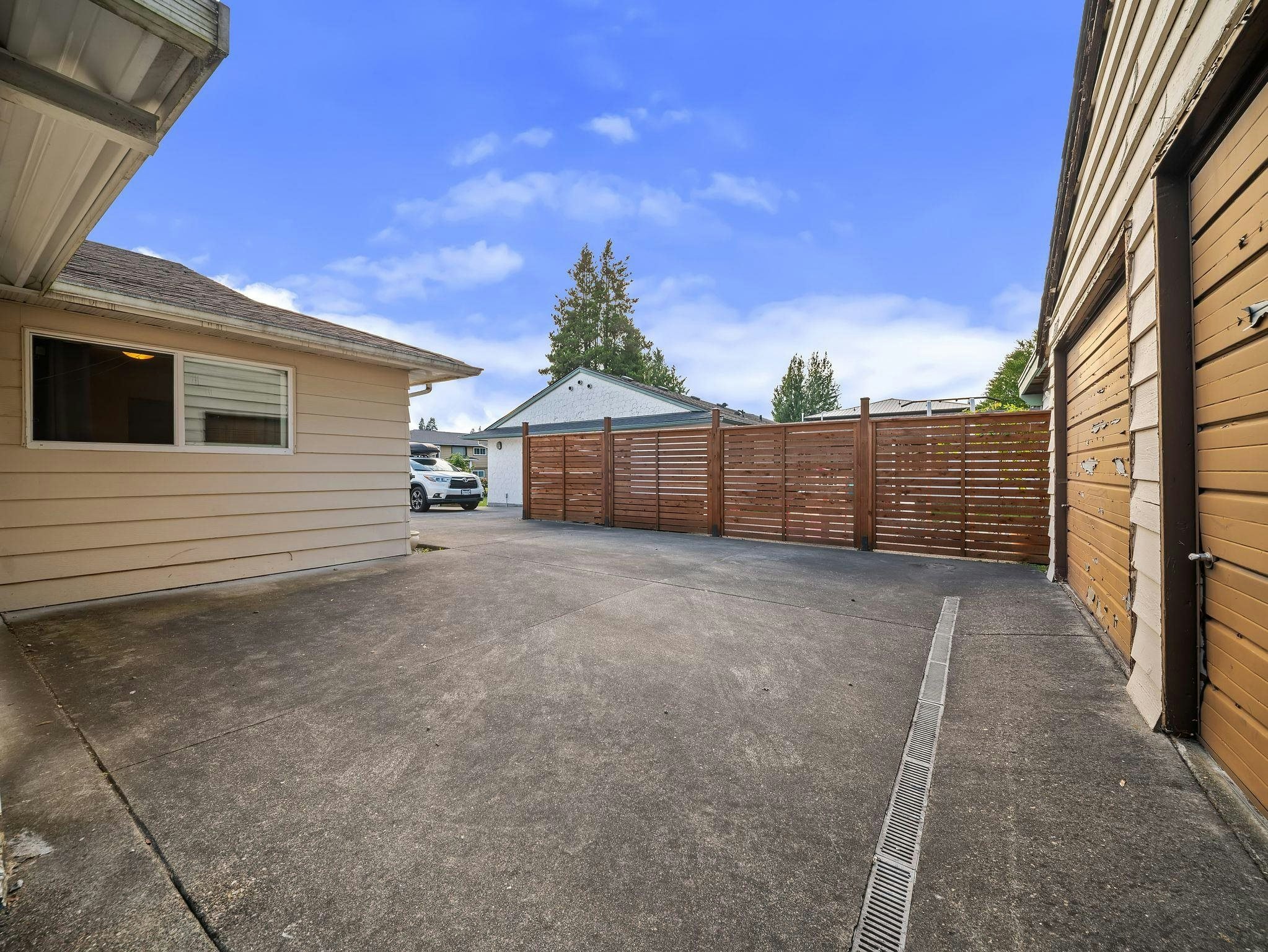 667 Cypress Street, Coquitlam, BC, V3J 6L3 - 33