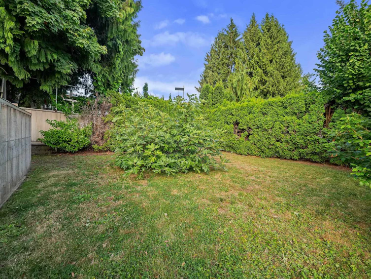 667 Cypress Street, Coquitlam, BC, V3J 6L3 - 36