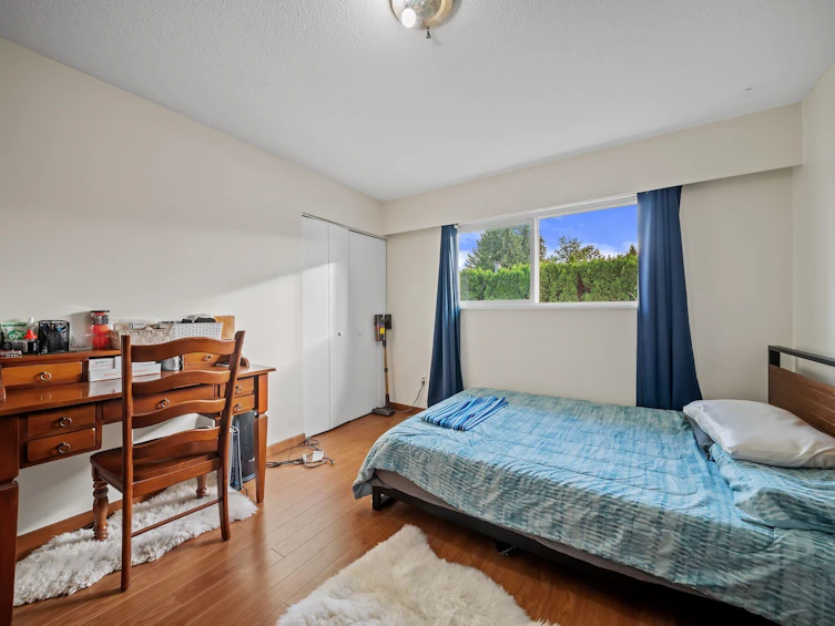 667 Cypress Street, Coquitlam, BC, V3J 6L3 - 25