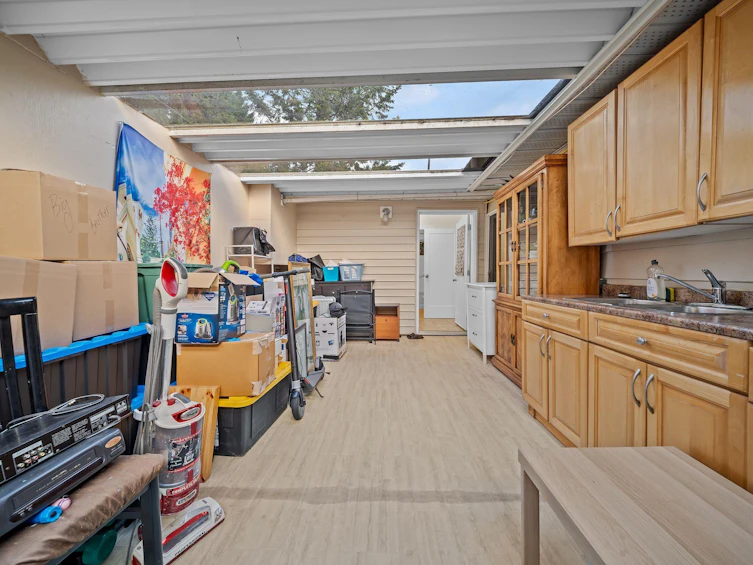 667 Cypress Street, Coquitlam, BC, V3J 6L3 - 31