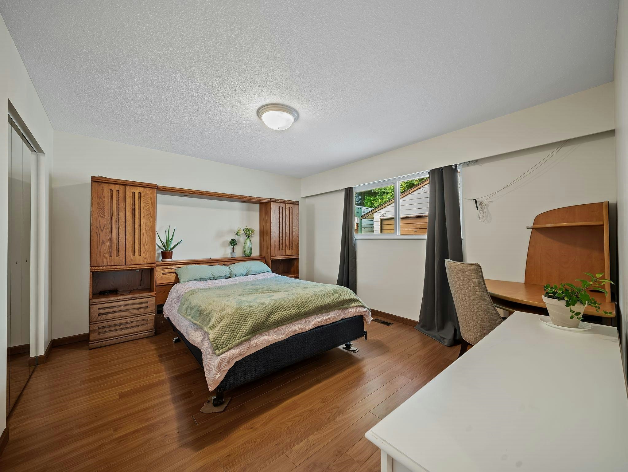 667 Cypress Street, Coquitlam, BC, V3J 6L3 - 21