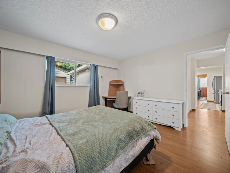 667 Cypress Street, Coquitlam, BC, V3J 6L3 - 27