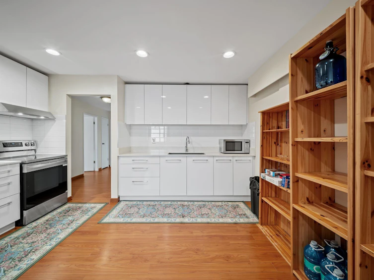 667 Cypress Street, Coquitlam, BC, V3J 6L3 - 16