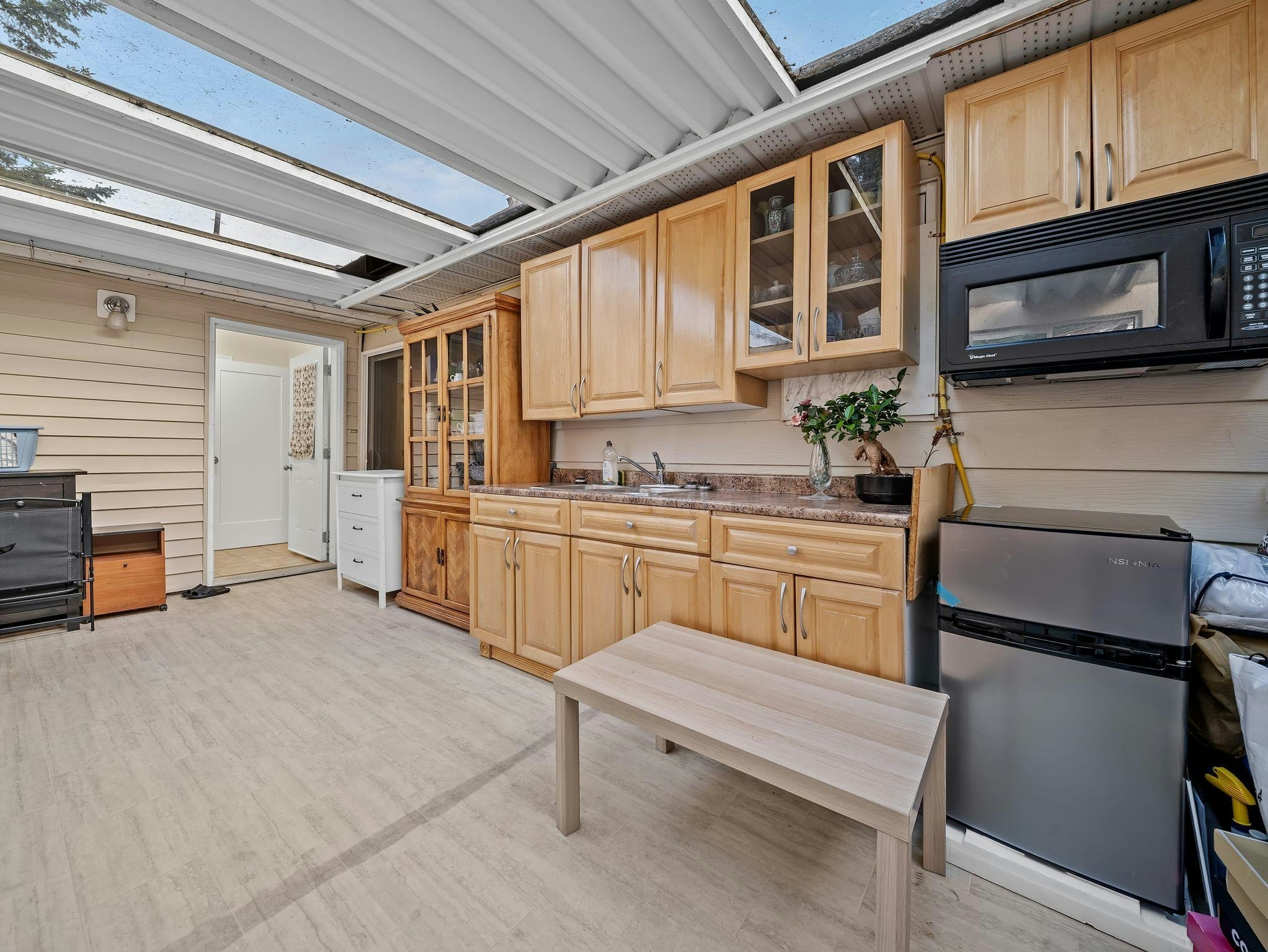 667 Cypress Street, Coquitlam, BC, V3J 6L3 - 30