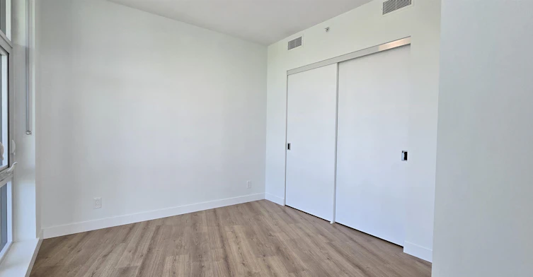 907-1500 Fern Street, North Vancouver, BC, V7J 0E6 - 13