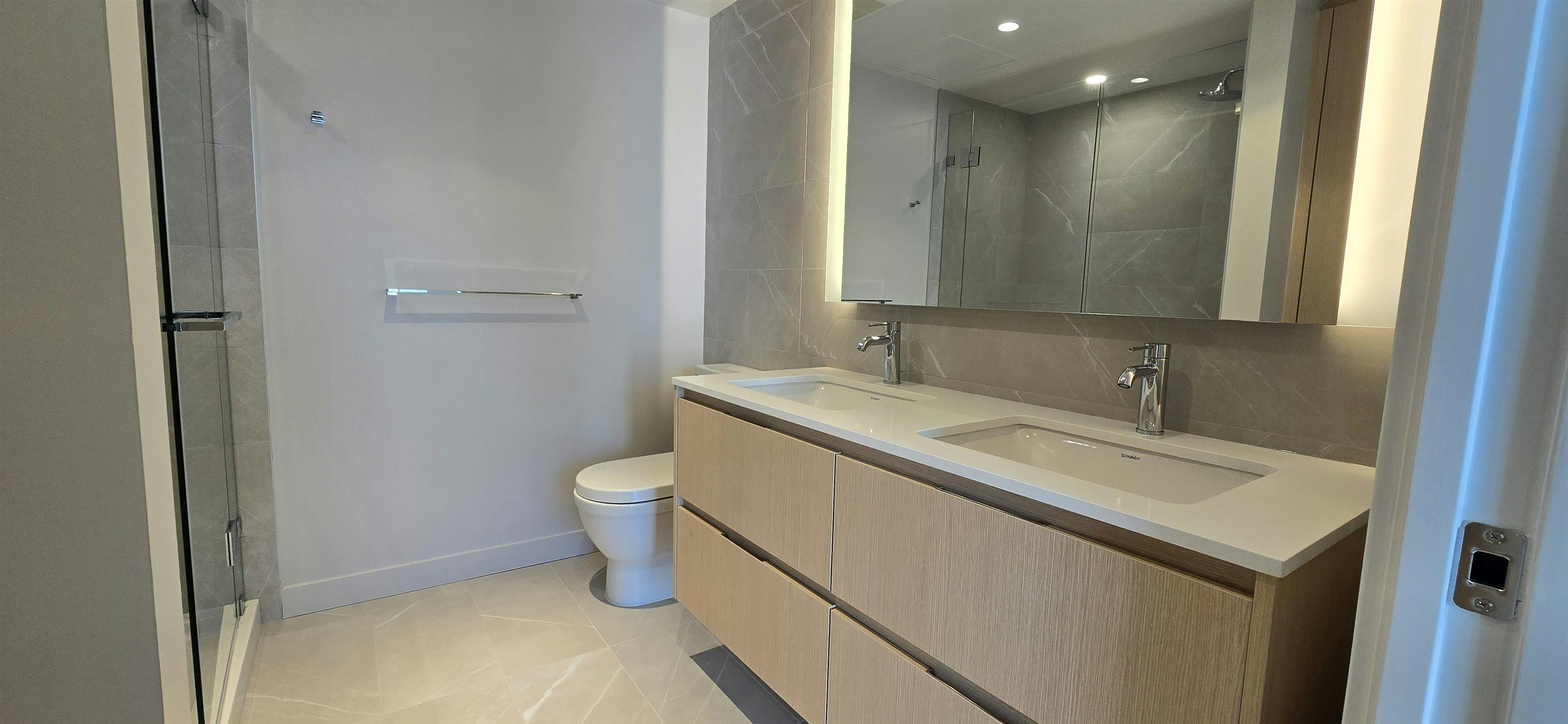 907-1500 Fern Street, North Vancouver, BC, V7J 0E6 - 14